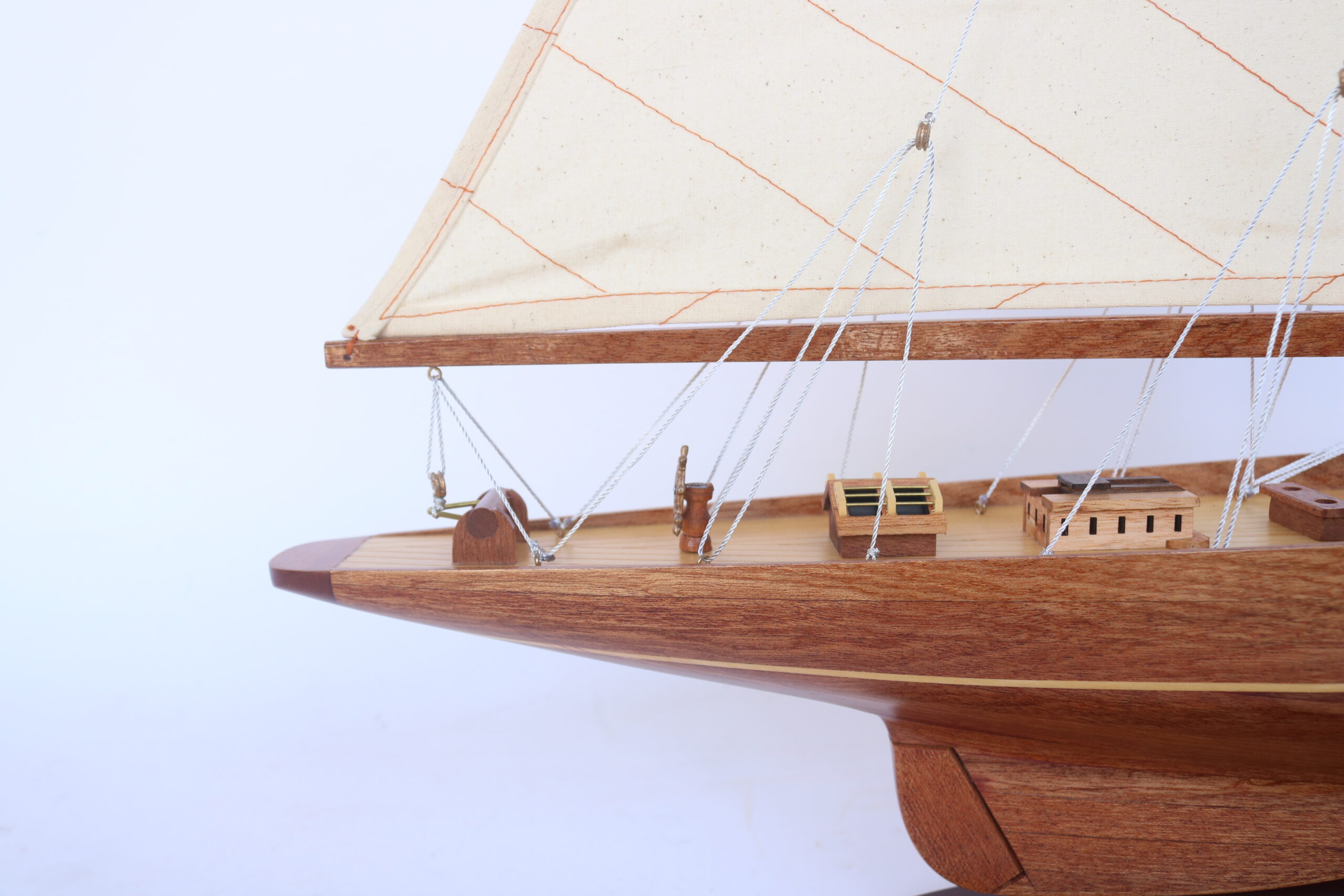 Model boat Shamrock wood 76cm