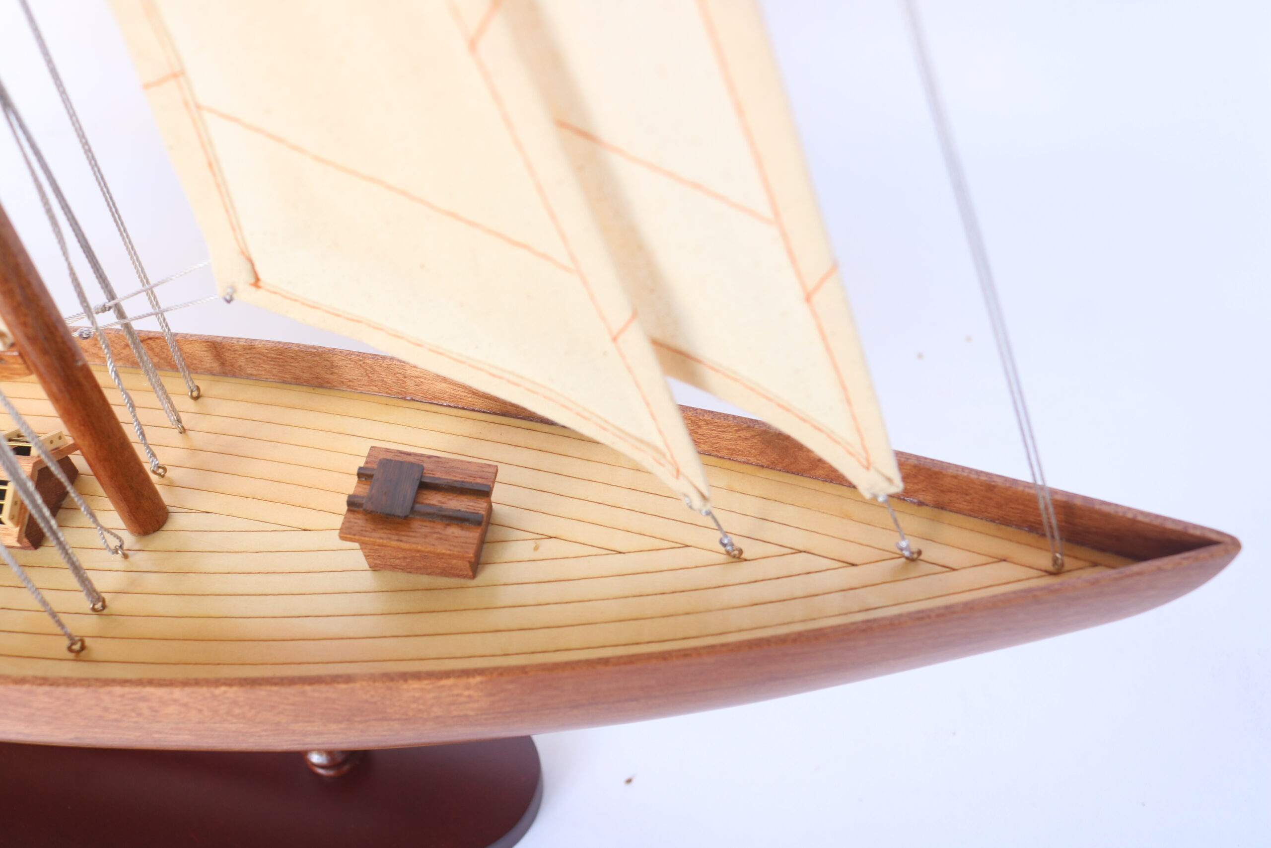 Model boat Shamrock wood 76cm