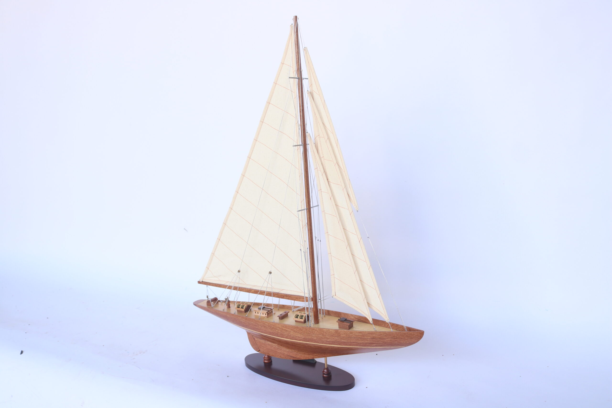 Model boat Shamrock wood 76cm