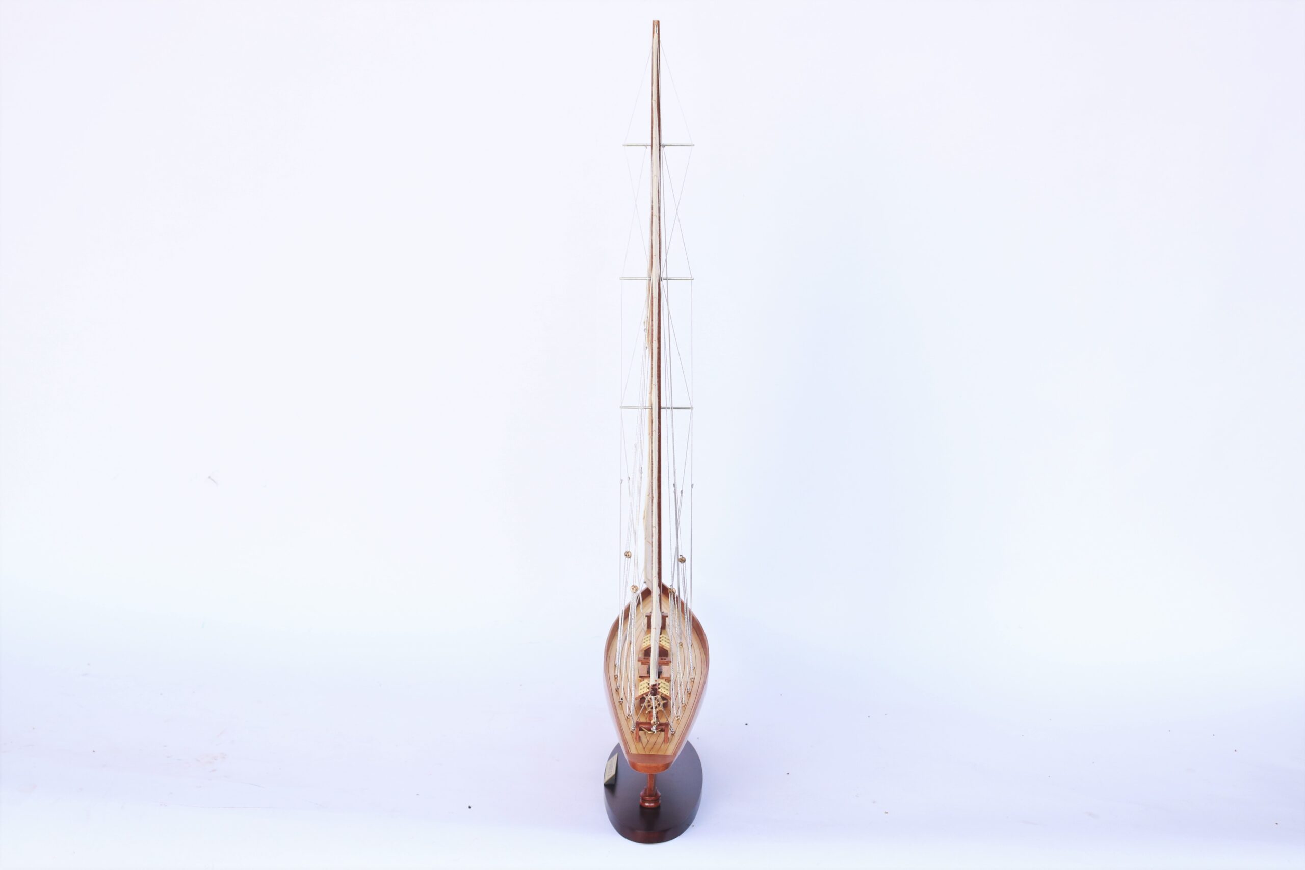 Model boat Shamrock wood 76cm