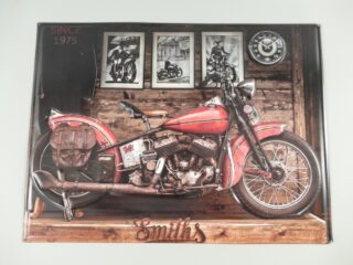 Wanddecoratie plaat rode Motor in houten Tuinhuis 60cm eliassen.nl 3