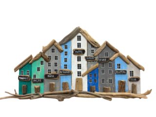 Muurdecoratie drijfhout Rij met Huisjes 90cm eliassen.nl