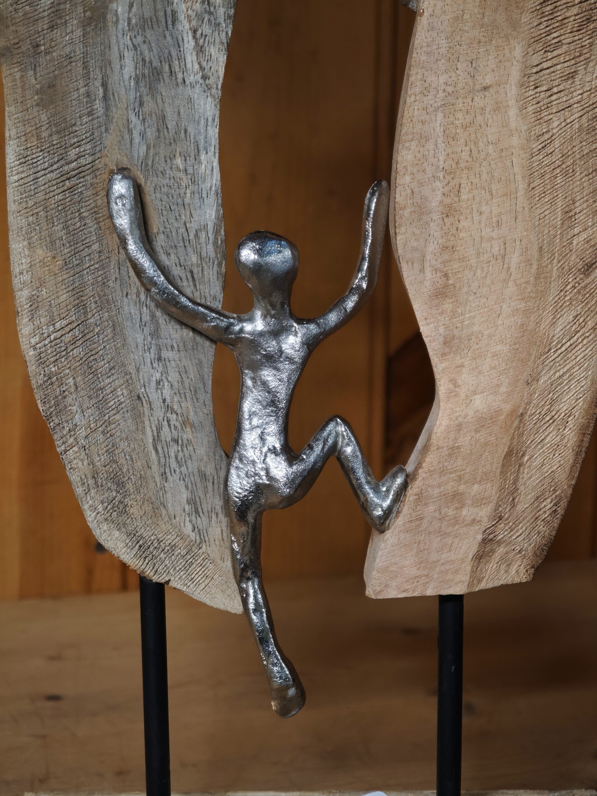 Skulptur Aluminium Hindernis überwinden 69cm eliassen.co.uk 5