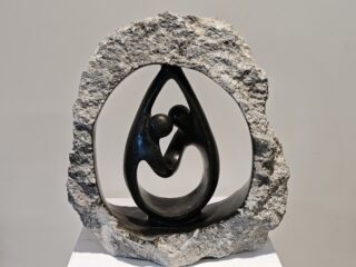 Speckstein Skulptur Paar tanzt in rauem Stein 41cm eliassen.nl