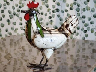 Kip staand metaal  46cm