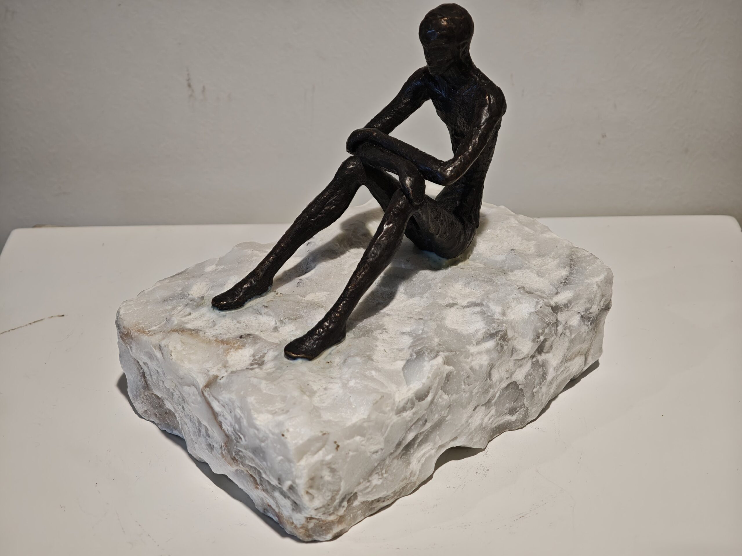 Statue bronze on stone Dreaming 17cm