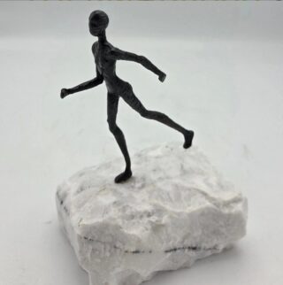 Bronze statue on stone Keep going Eliassen.co.uk bs1568