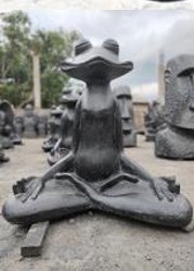 tuinbeeld kikker mediterend 90cm - Eliassen.nl