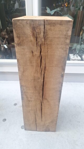 Sokkel ruw eiken 25x25x80cm hoog - Eliassen.nl