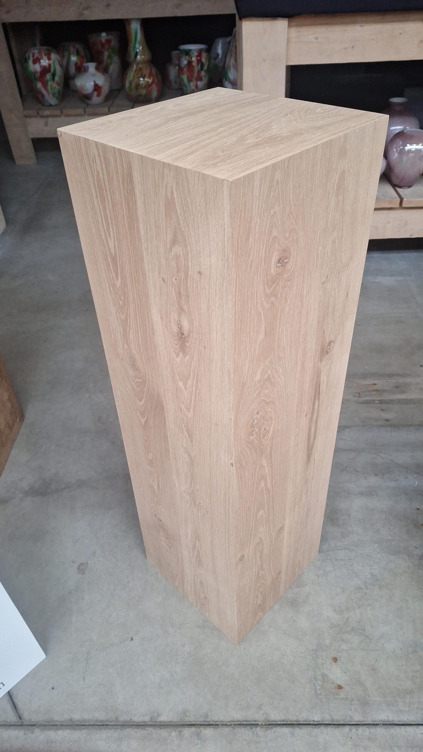 sokkel hol geschaafd eiken 30x30x100cm - Eliassen.nl