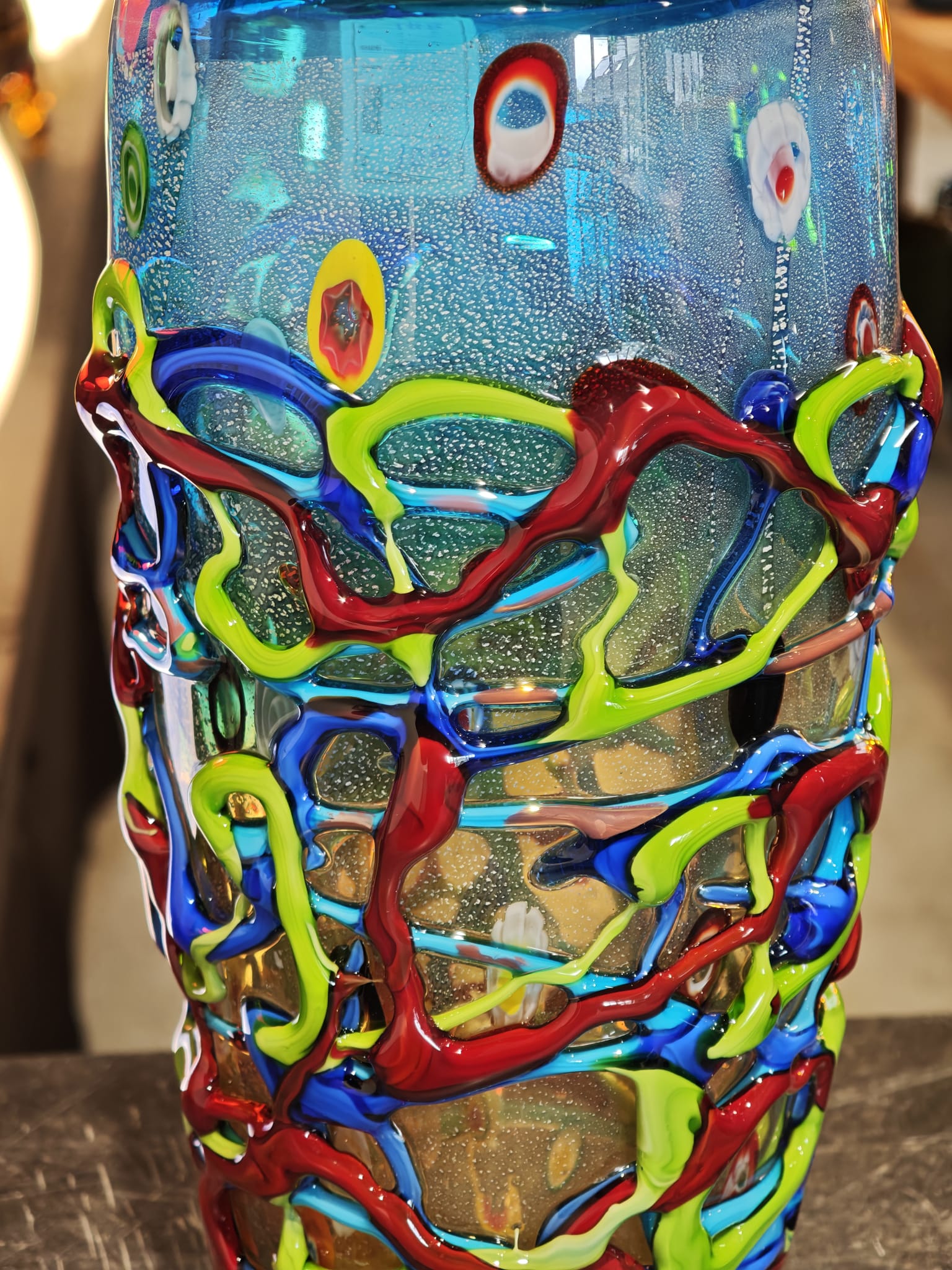 Vaas glas Carnaval 33cm