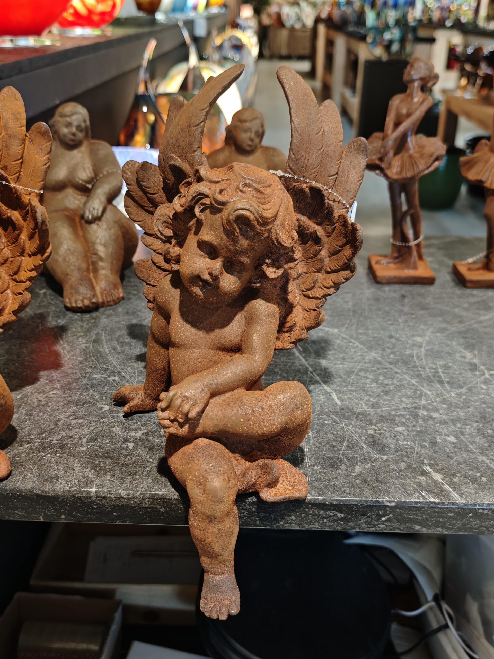 Gietijzeren beeld Zittende Engel 40cm