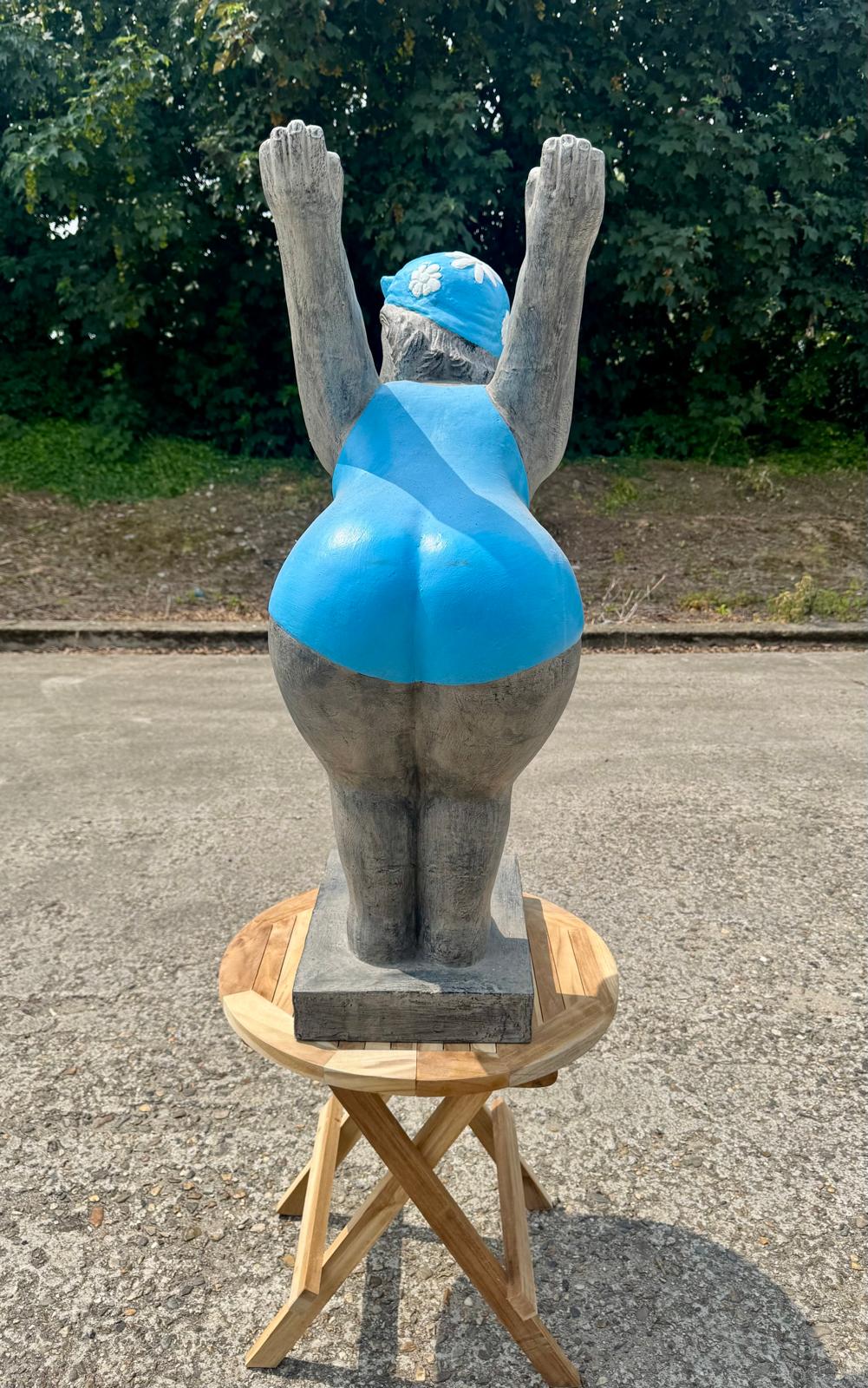 Beeld fiberstone Dikke dame duikend 95cm