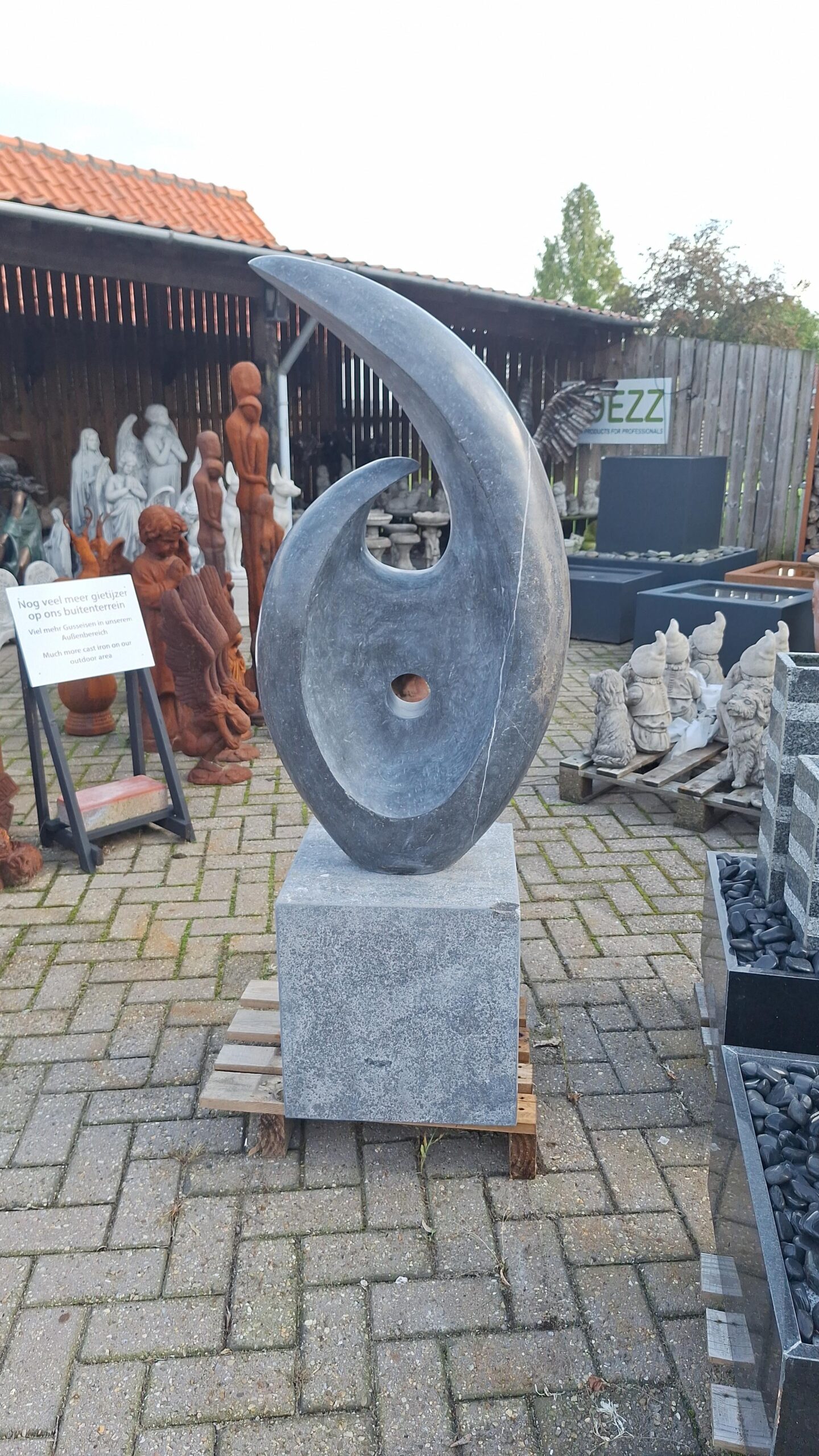 Sculptuur marmer Naar Elkaar Groeiend 100cm