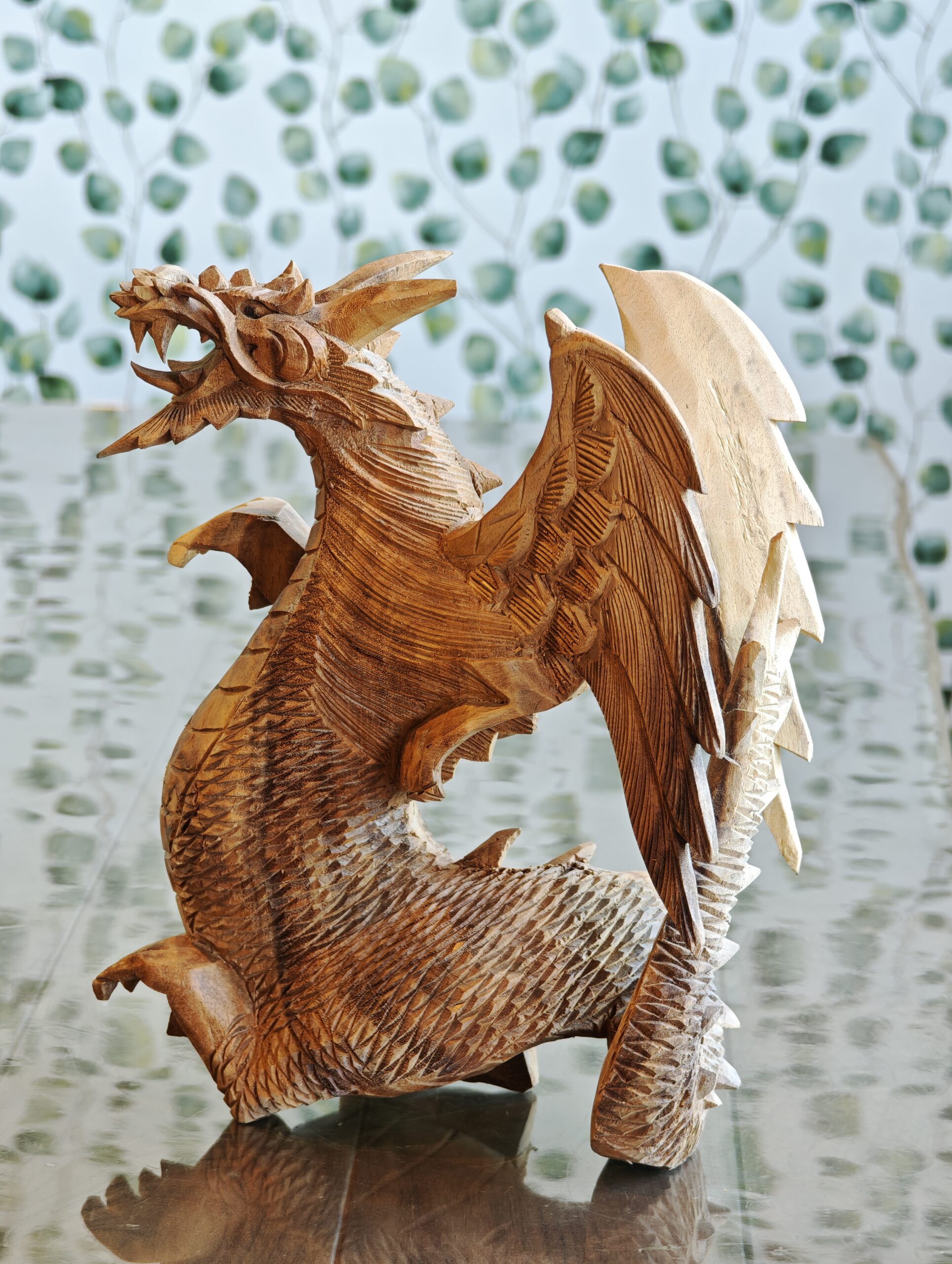 Beeld hout Sina draak gedetailleerd 32cm
