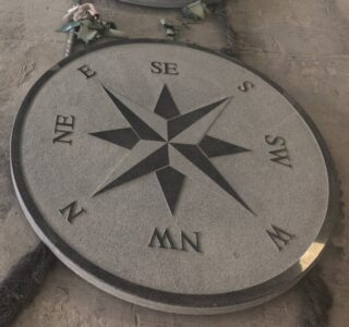 Ronde kompas tegel graniet 100cm - Eliassen.nl