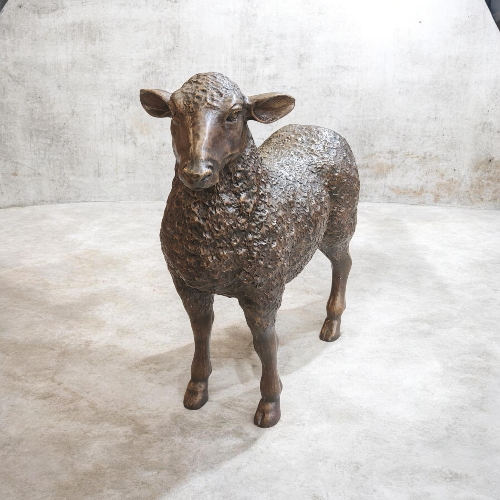 Bronzen beelden 4 alpaca's set of los