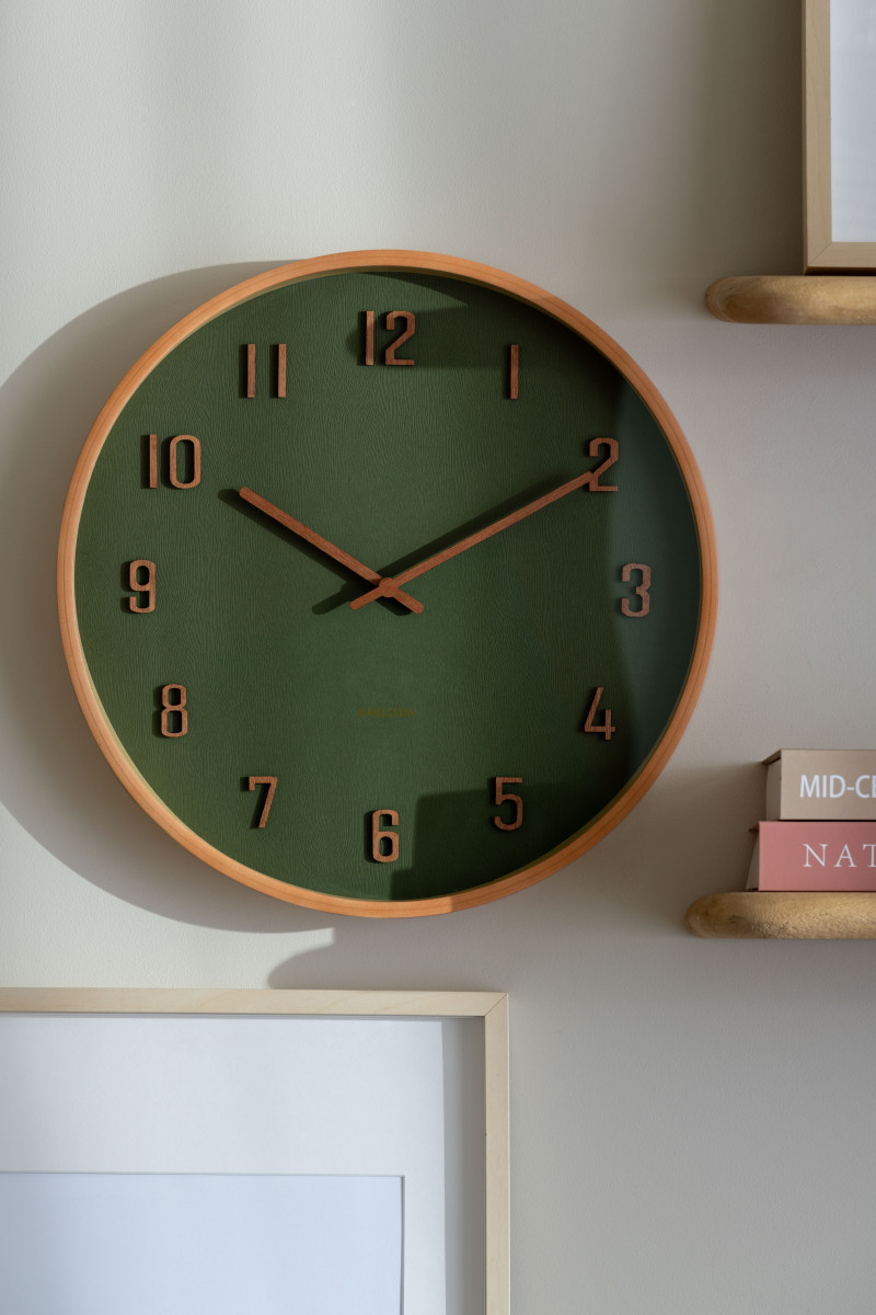 Karlsson wandklok Nervadura donker groen / licht hout 40cm